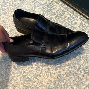 Kenneth Cole Black Leather dress/work shoes